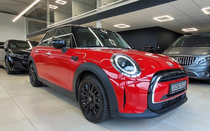 MINI Cooper cena 118900 przebieg: 14500, rok produkcji 2023 z Sulejów małe 92